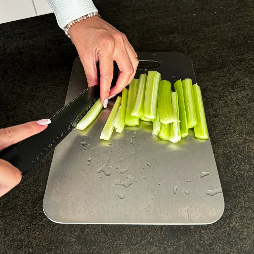 Kumberd™ Titanium Cutting Board