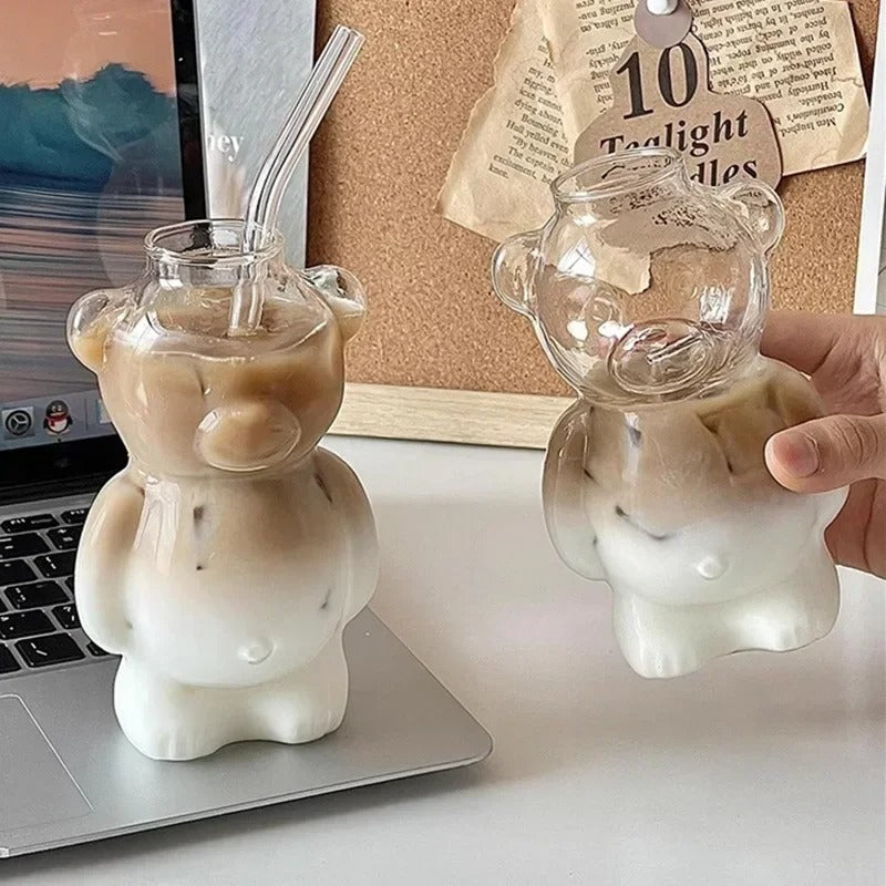Glasbecher mit Strohhalm und Cartoon-Bär – Süßes Geschenk für Kinder und Frauen