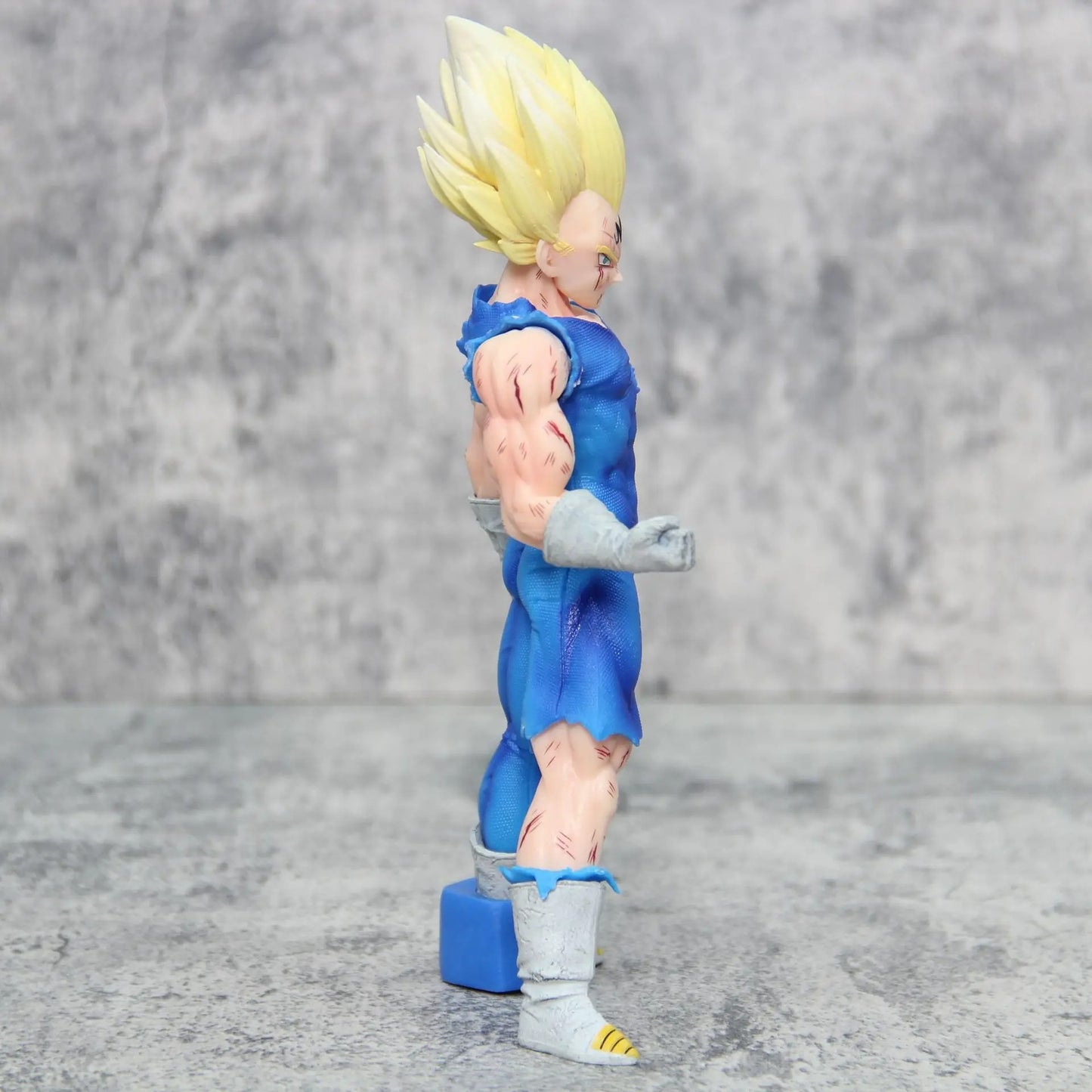 Majin Vegeta Super Saiyan Figure