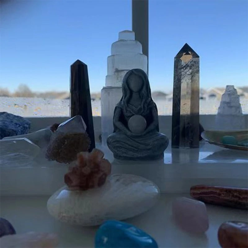 Moon Goddess Statue – Greek-Inspired Resin Sculpture