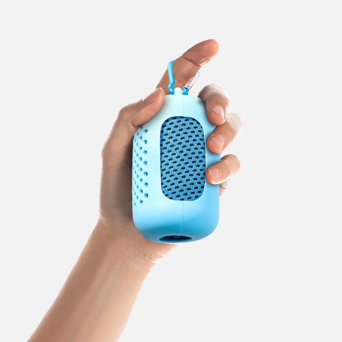 Cooling Towel with Portable Case and Carabiner – Quick-Dry, Super Absorbent