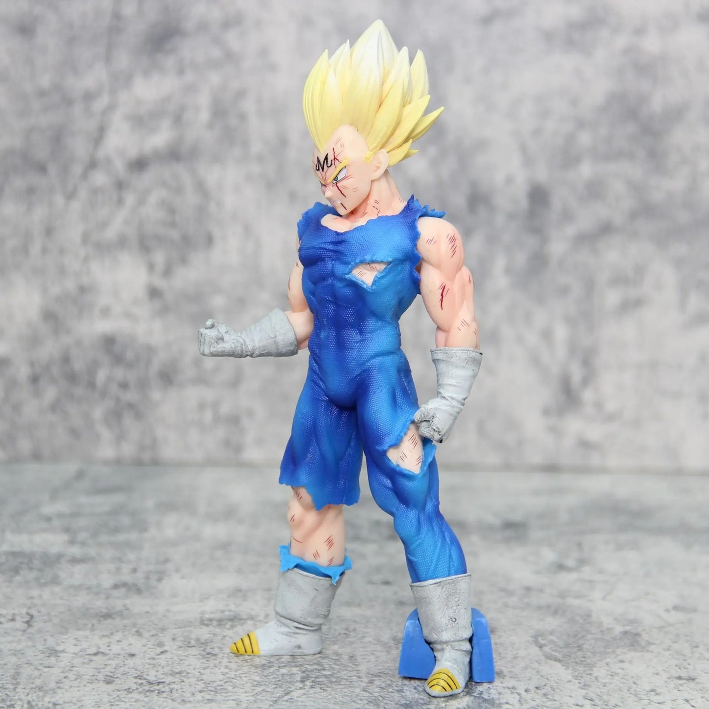 Majin Vegeta Super Saiyan Figure
