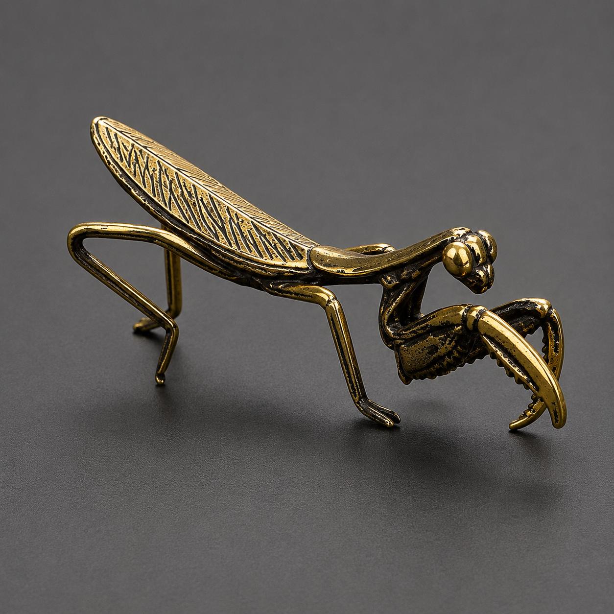 Praying Mantis Figurine