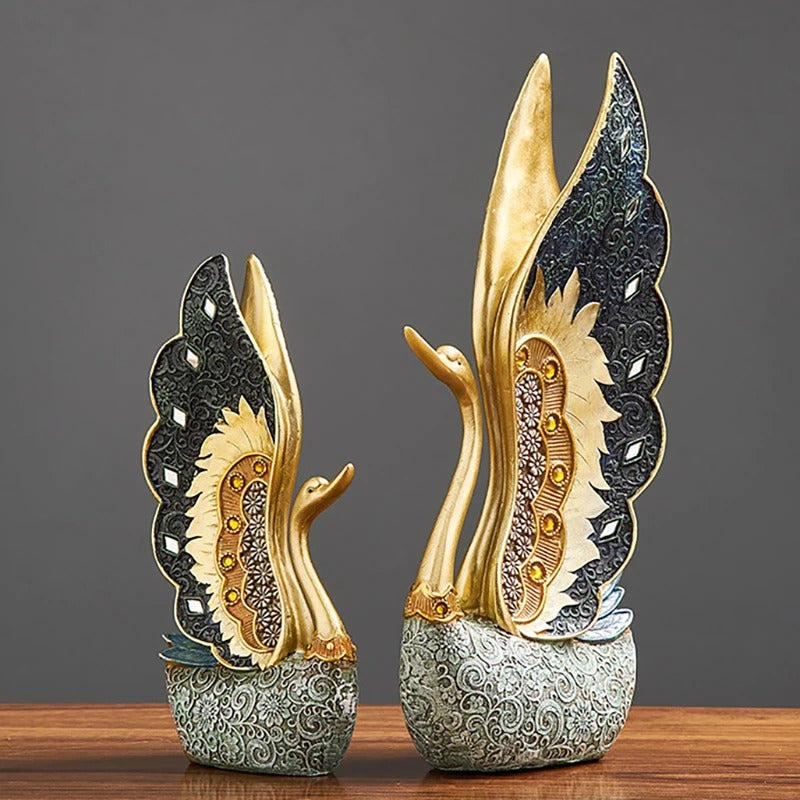 Royal Swan Sculpture Set – 2pcs