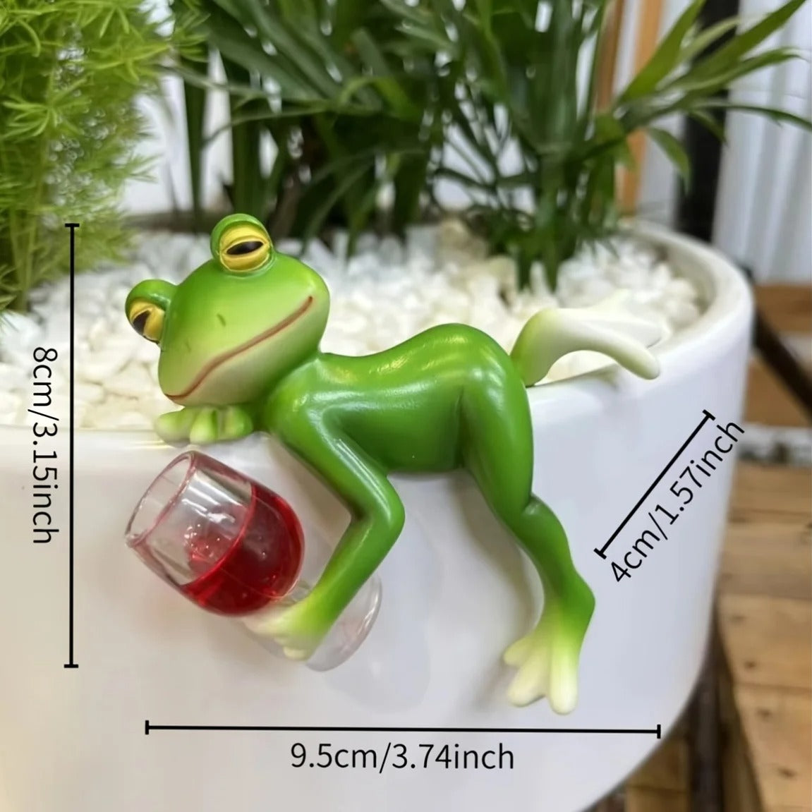Frog with Wine Glass Pot Hanger – Fun Garden & Balcony Decoration