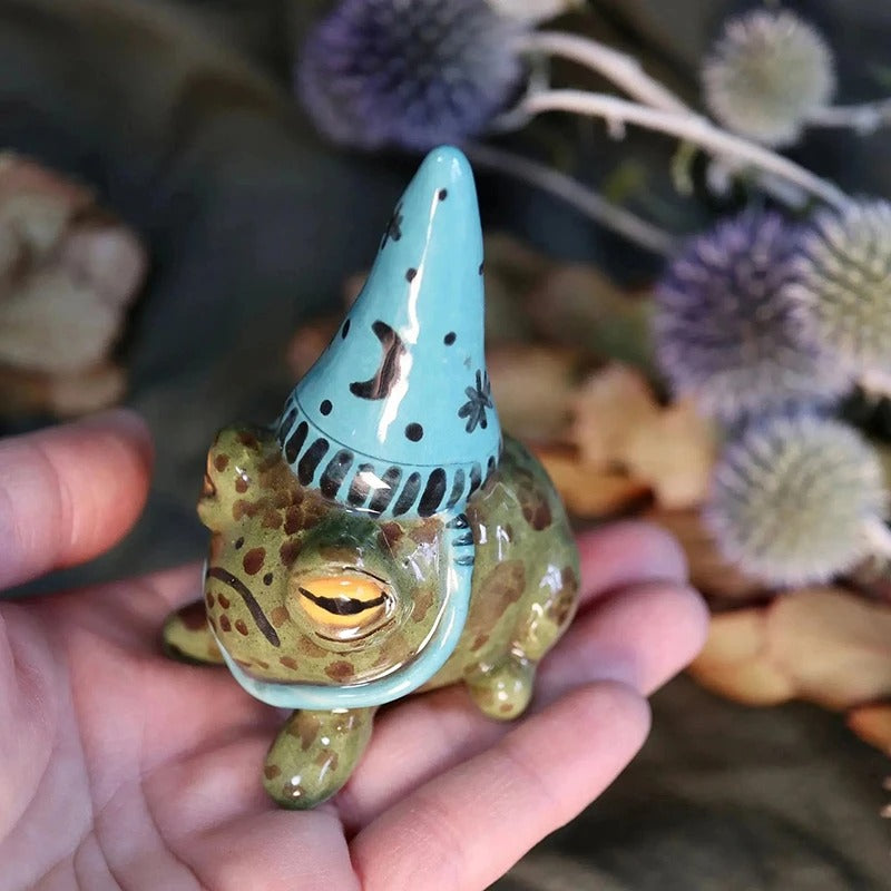 Spell bound Frog Garden Statue