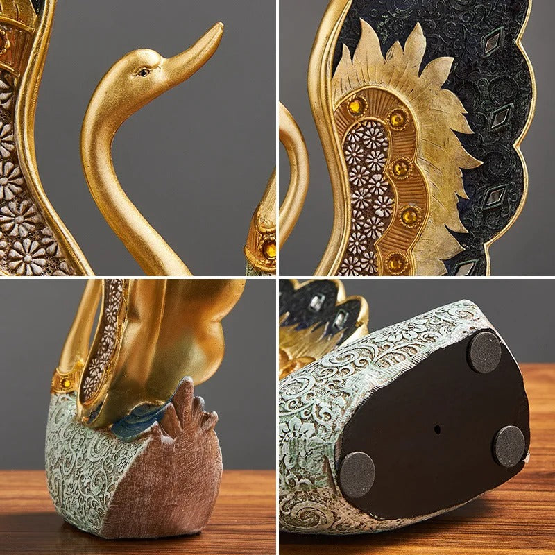 Royal Swan Sculpture Set – 2pcs