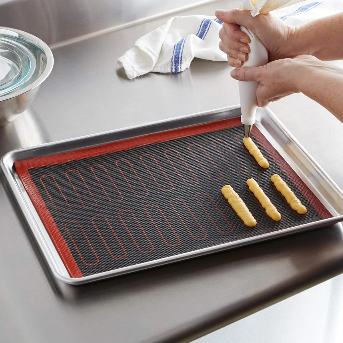 Reusable Silicone Baking Mat for Cookies & Bread