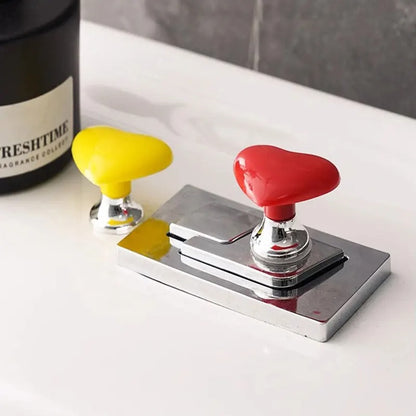 4pcs Heart Shape Toilet Presser