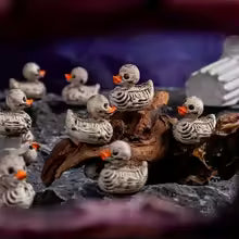 20-Piece Skull Duck Resin Ornament Set