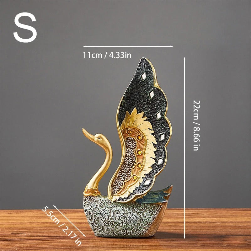 Royal Swan Sculpture Set – 2pcs
