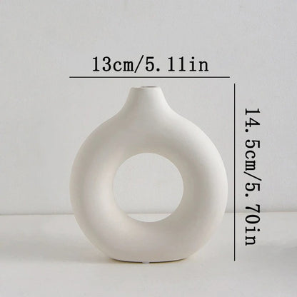 Nordic Plastic Circle Vase Set – 3pcs Modern Hollow Decor